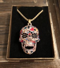 Skull Pendant Necklace