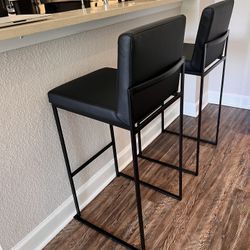2 Bar Stools 