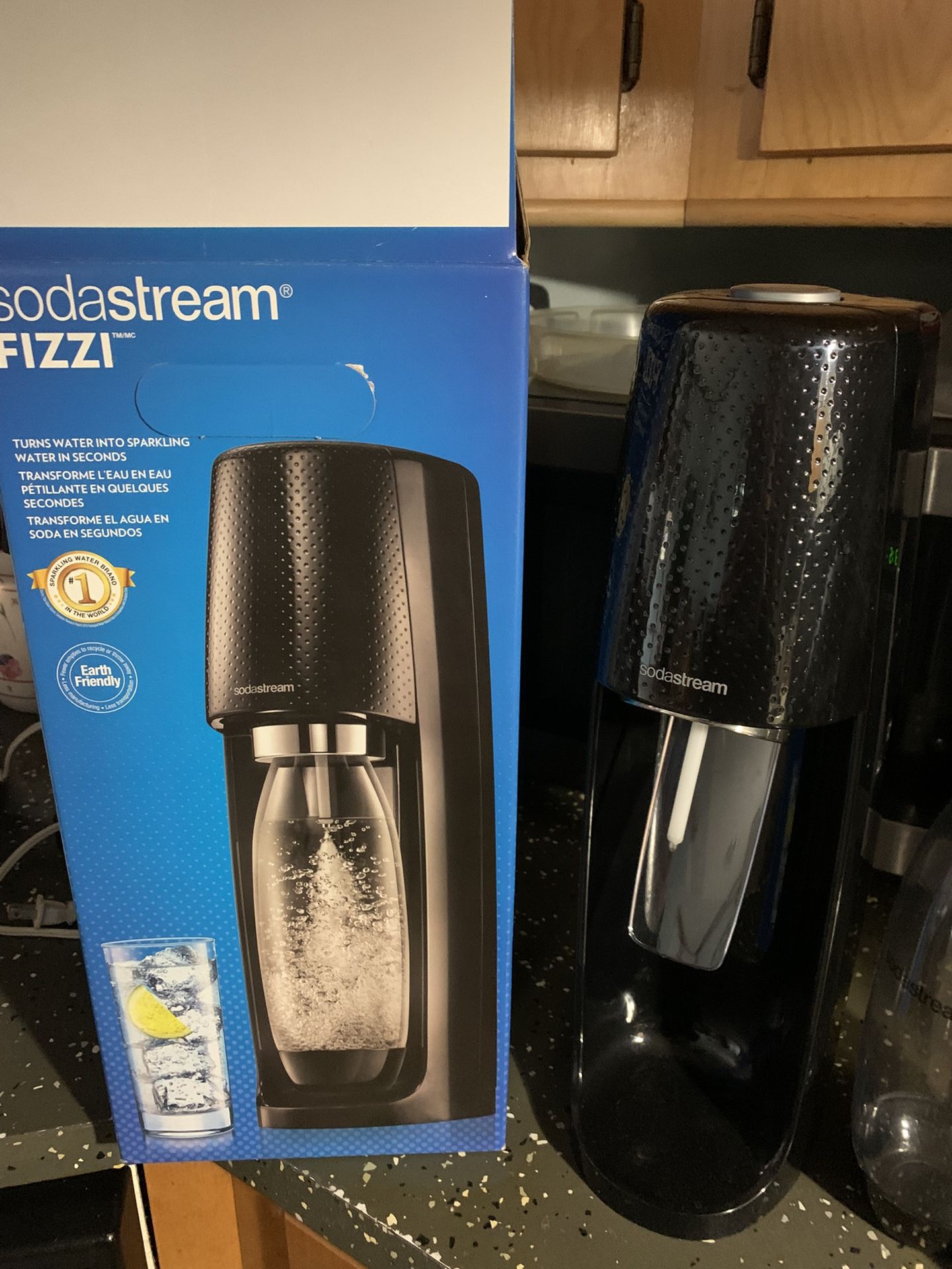 Soda Stream Fizzi with two bottles