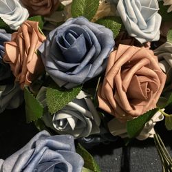 Ling’s Artificial Roses