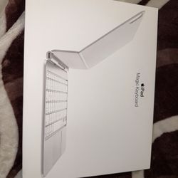 Apple Magic Keyboard 