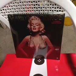 Marilyn Monroe 16 Month Calender