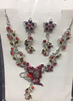 Silver Tone Butterfly Necklace with Earrings