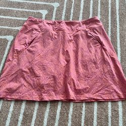 Title Nine skort Pink/coral with a subtle paisley size large