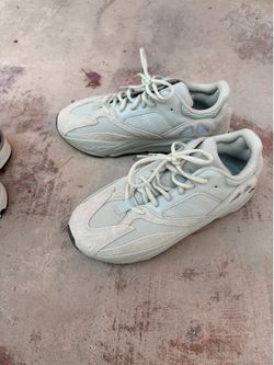 Yeezy 700 mint cool greys