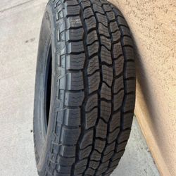 1 new cooper discoverer AT3 new  255/75/17 asking $150 