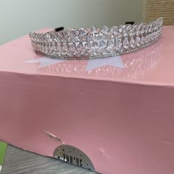 Swarovski wedding tiara, bridal crown tiara
