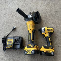Dewalt Set ,  Angle Grinder , Impact Driver 1/4, 2 Batteries And Charger 