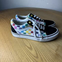 Woman’s Vans Checker/Rainbow 