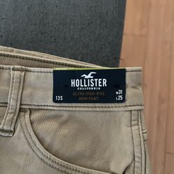 Hollister woman pants