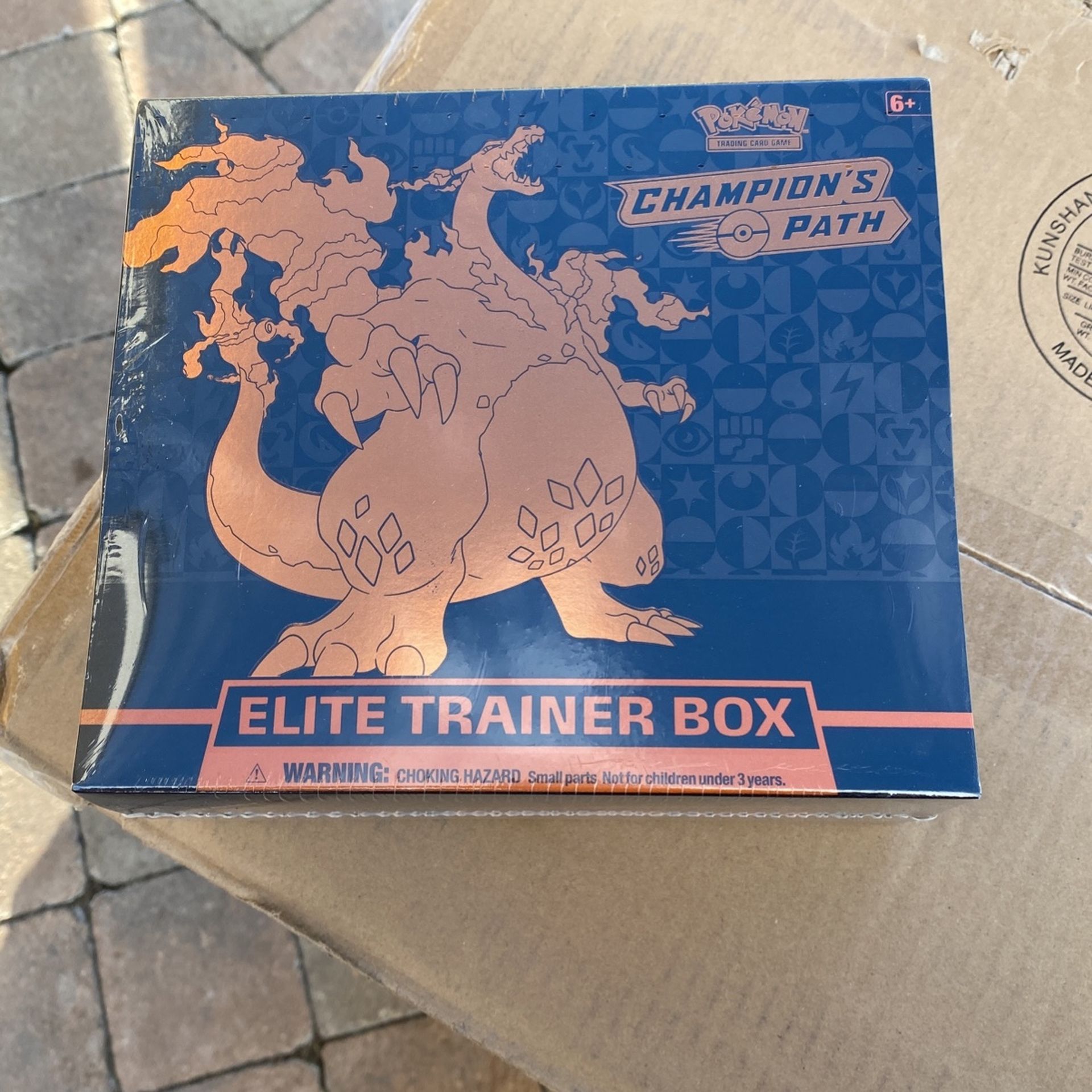 Pokémon Elite Trainer Box