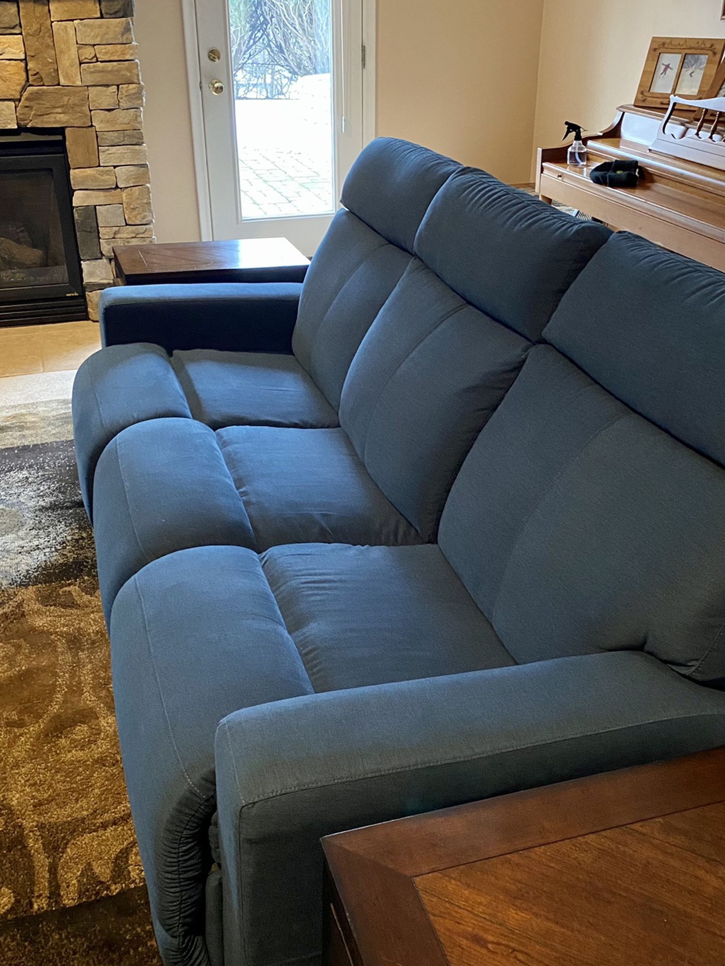 La-Z-Boy - Jax Manual Recliner Couch Excellent Condition
