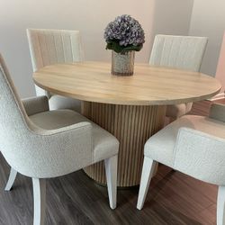 Wood Round Dining Table 