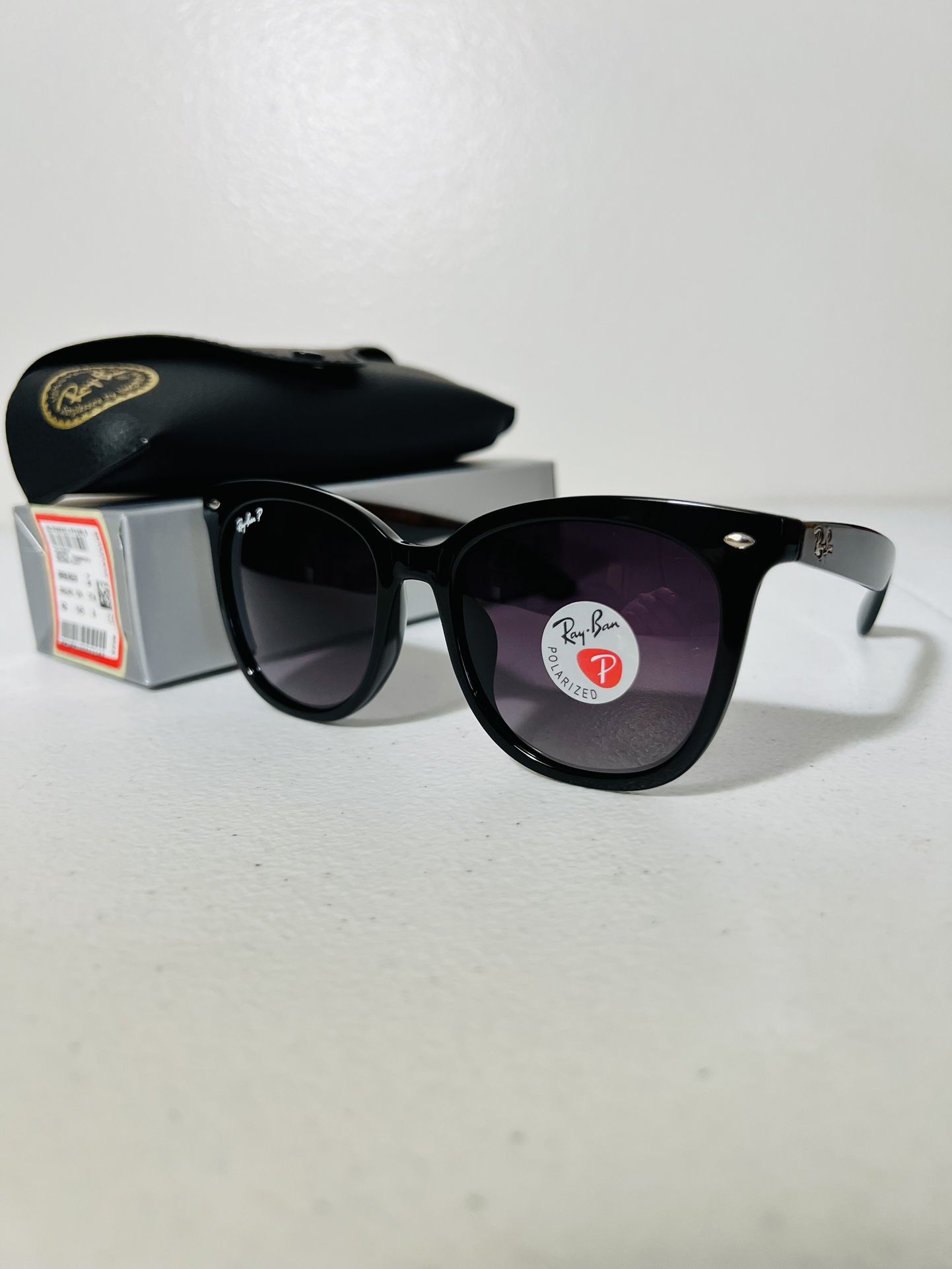 NEW RayBan Sunglasses with original Ray Ban Packaging