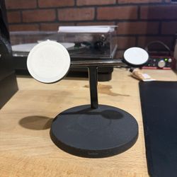 Belkin 3-in-1 MagSafe Charging Stand