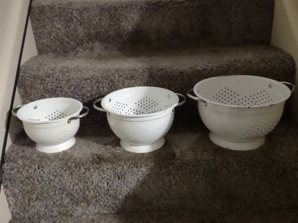 Set Of Three Metal White Colanders For Use Or Decoration