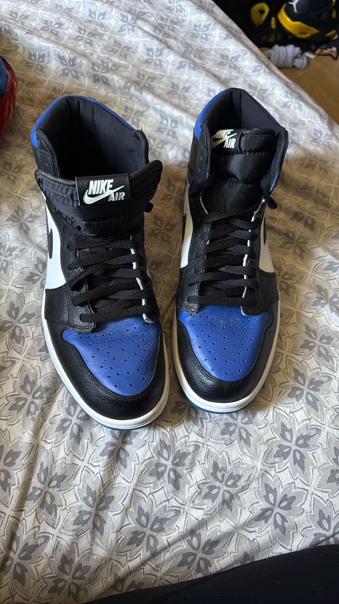 Nikes Shoes