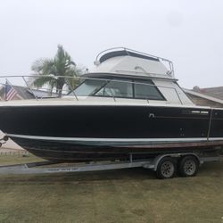 29’ hull - no engines - trailer not included