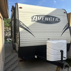 2016 Avenger 26BH Rv Trailer 