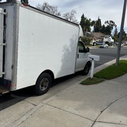 2004 GMC Savanna