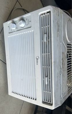 Midea window type air conditioning aire acondicionado 5000 BTU