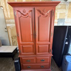 Wardrobe 