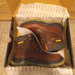 NEW... DeWalt Mens Work Boots (Size 8.5X)