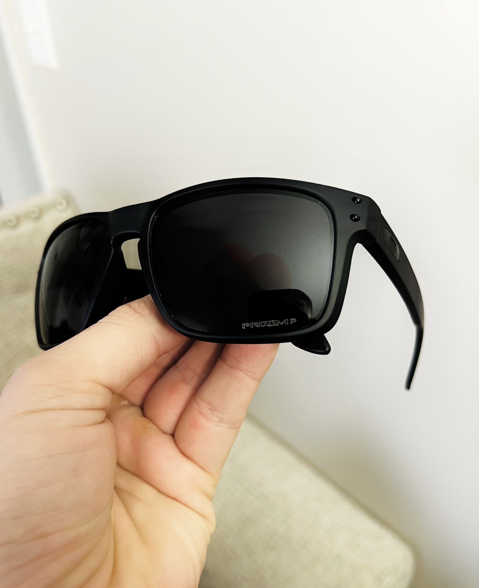 NEW Polarized Oakley Holbrook With Original Packaging