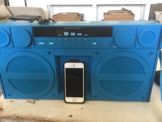 IHOME boom box