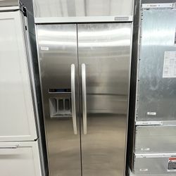 Kitchen Aid Built In Side By Side 36” Refrigerator Ice And Water 