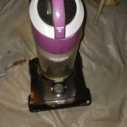 Bissell One Past Technology Clean View Multicyclone Vacuum