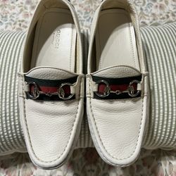 GUCCI WEB TRIM & HORSEBIT ACCENT WHITE LOAFERS WOMEN SIZE 36 EU (6.5 US) - $795.00