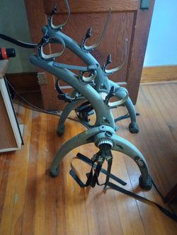 Bike Rack Holds 3 Bikes (Saris)