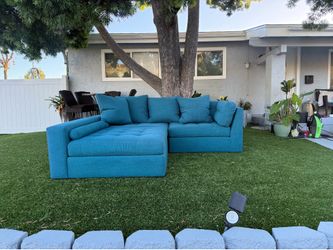 3-piece L-shaped modular sofa in very good condition
