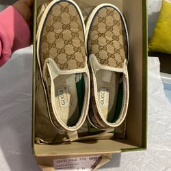 Tenis Gucci original size 6