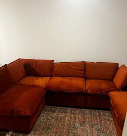 kova cushion coach L shape + ottoman not included
