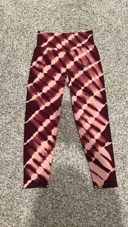 ***NEW***VS PINK Leggings Size Medium 