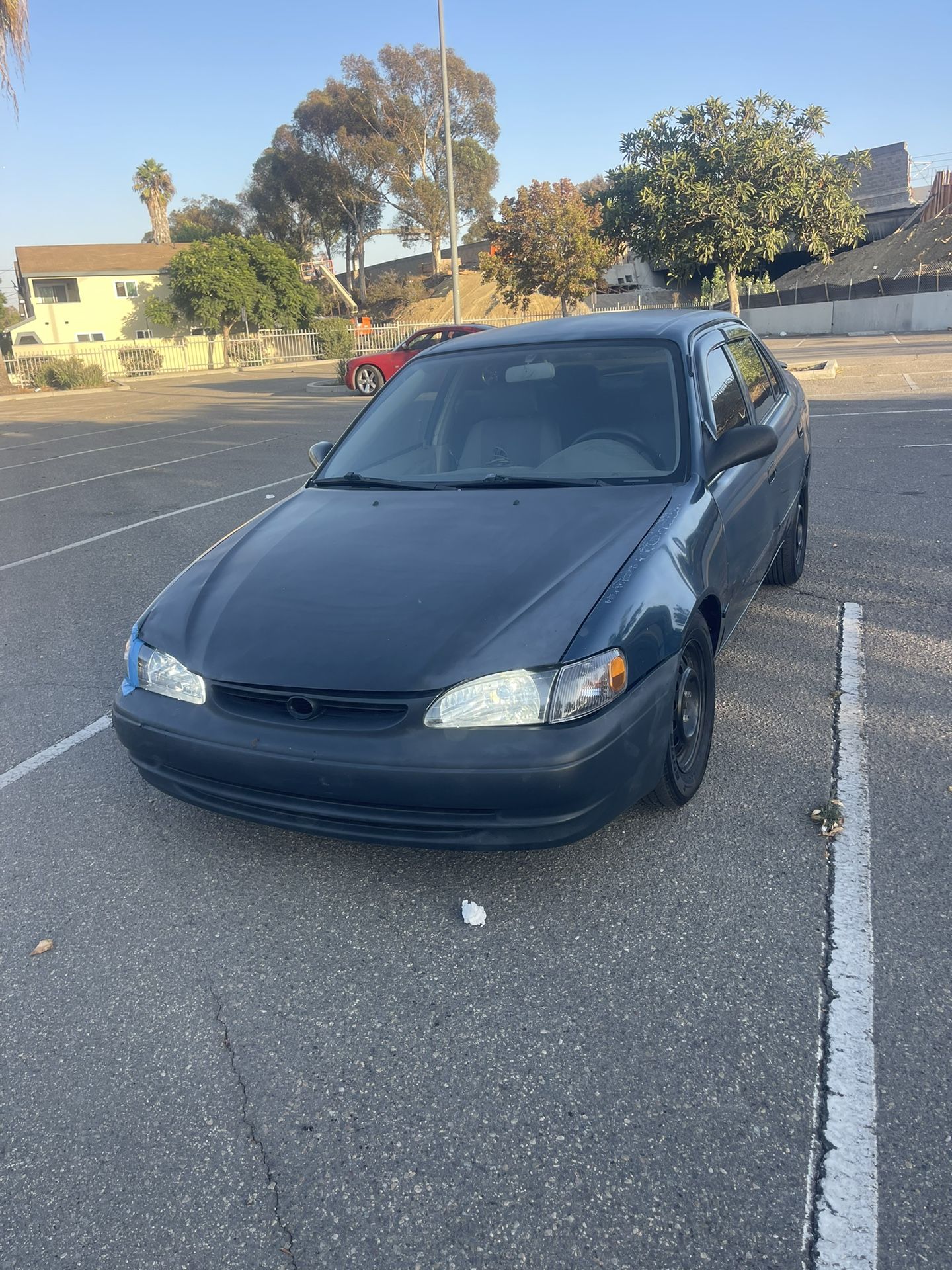 2000 Toyota Corolla