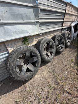 Chevy Silverado 20” inch XD WHEELS - 6 LUG