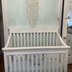Bonavita white crib hot sale
