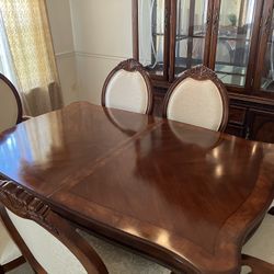 Dining room set