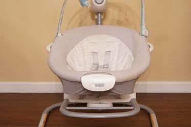 Graco Baby Swing Pick Up Only Shoot Me An Offer !