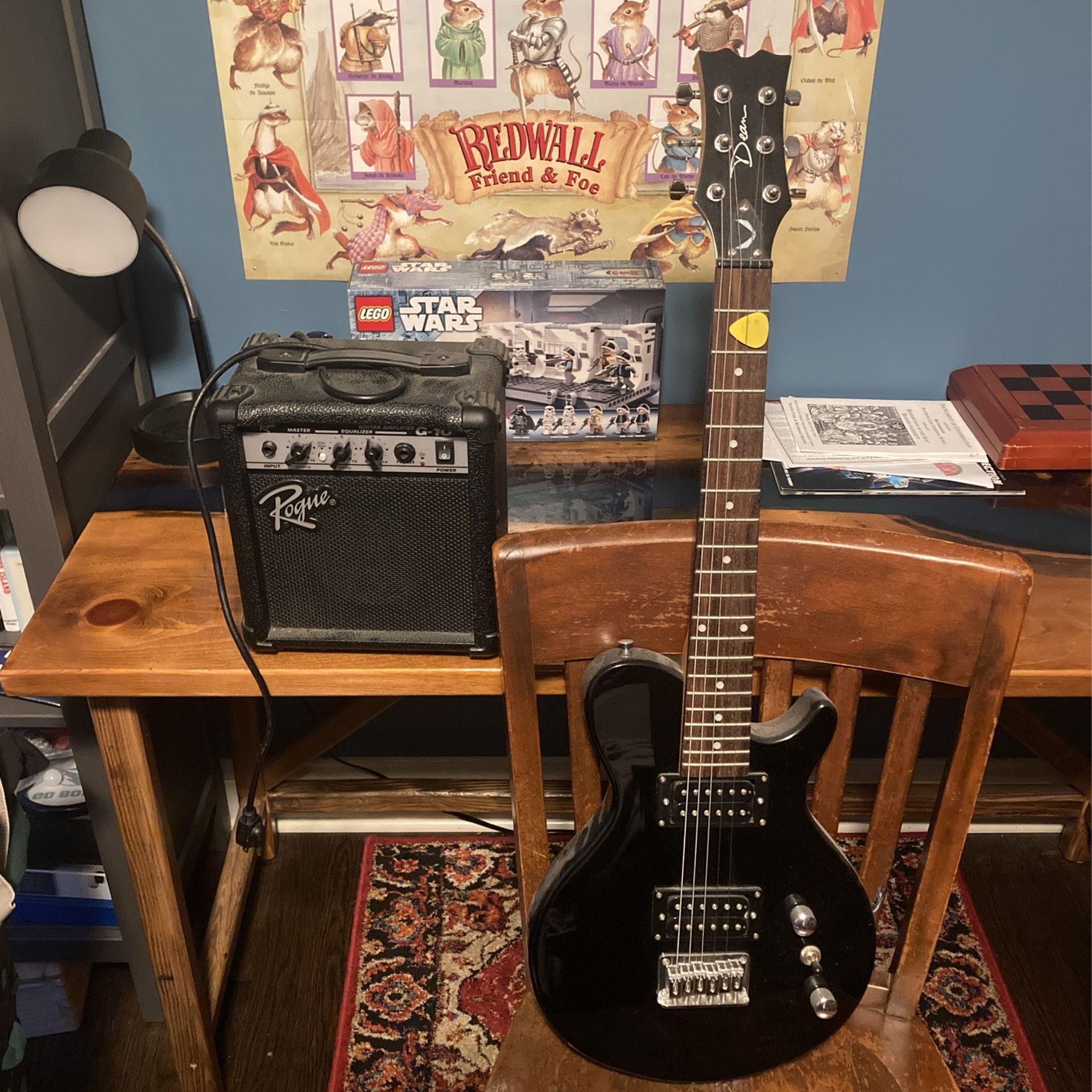 3/4 Electric Guitar With Practice Amp