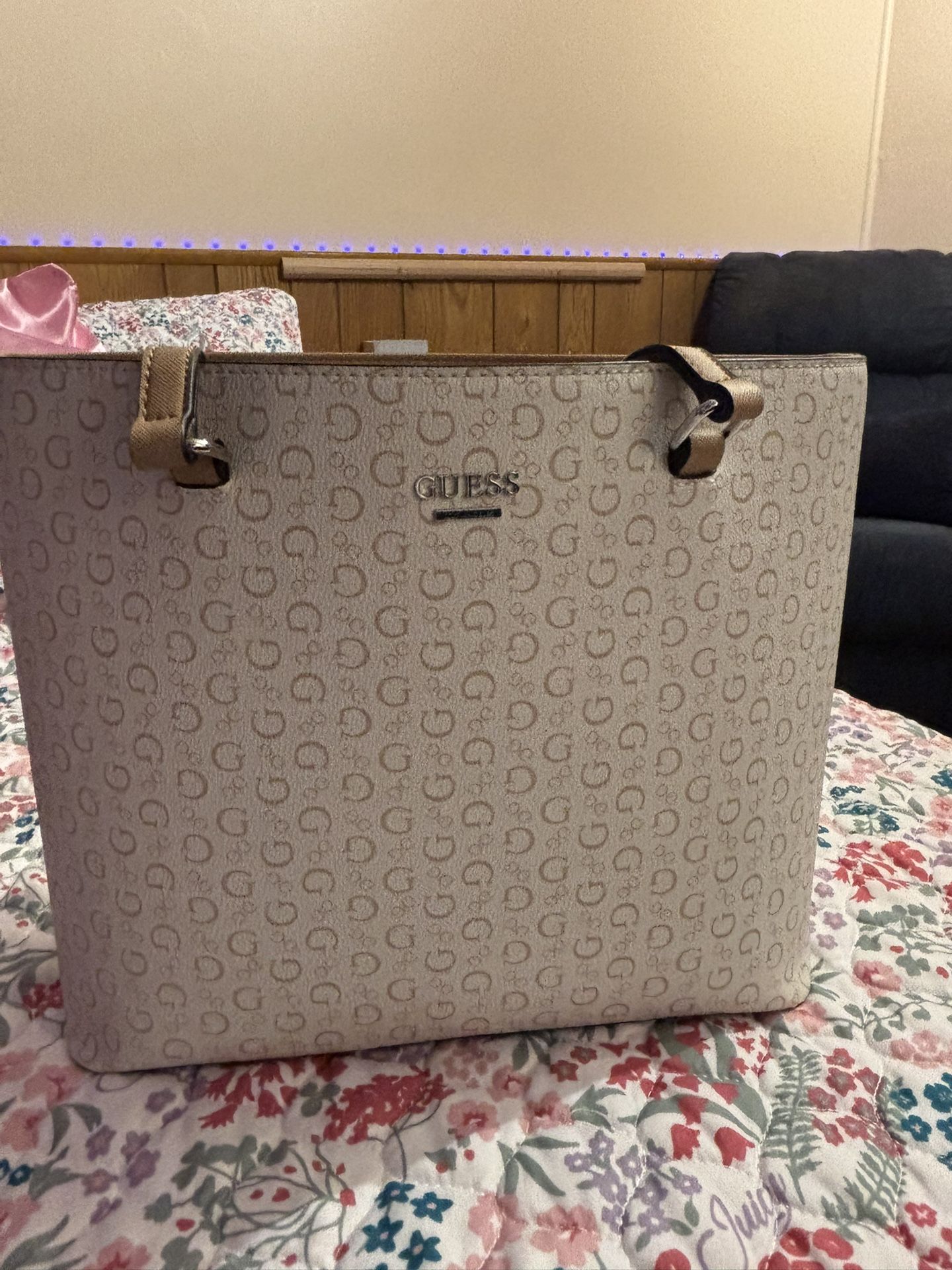 Guess purse