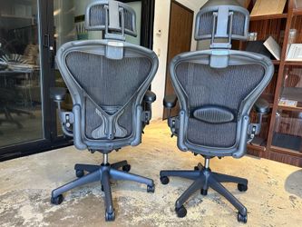 22 New condition Herman Miller Aeron office chairs