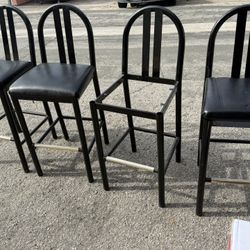 Patio Chairs And Table 