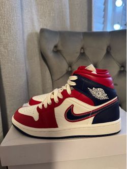 Air Jordan 1 Mid SE