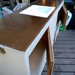 Dry Sink/counter. Potting Table