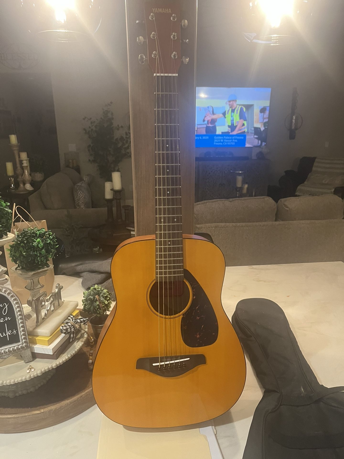 Yamaha Guitar