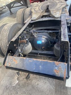 2020 Kenworth T680 Chassis Rear End 
